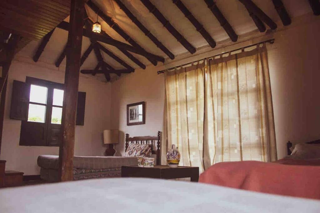 Casa Dante, Desde 1792! Hotel Tibasosa Ngoại thất bức ảnh