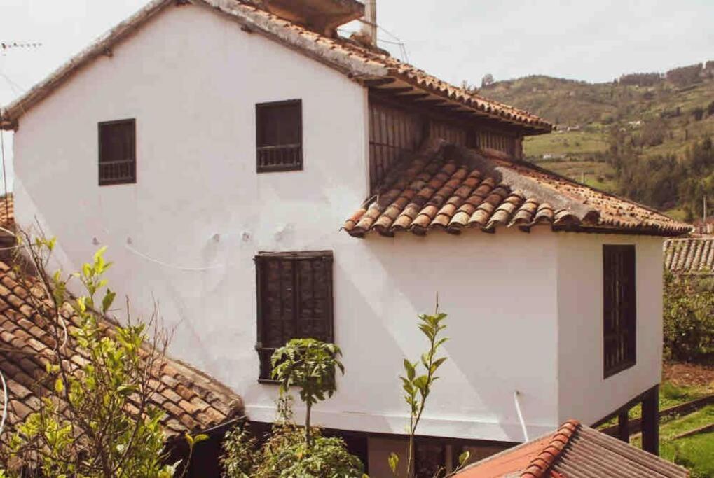 Casa Dante, Desde 1792! Hotel Tibasosa Ngoại thất bức ảnh