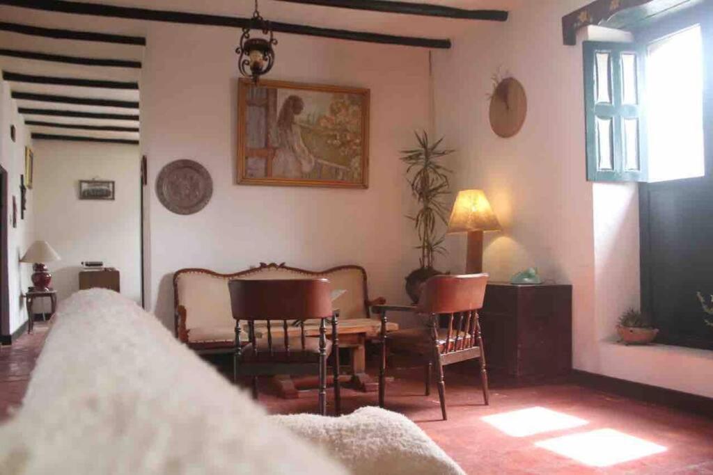Casa Dante, Desde 1792! Hotel Tibasosa Ngoại thất bức ảnh