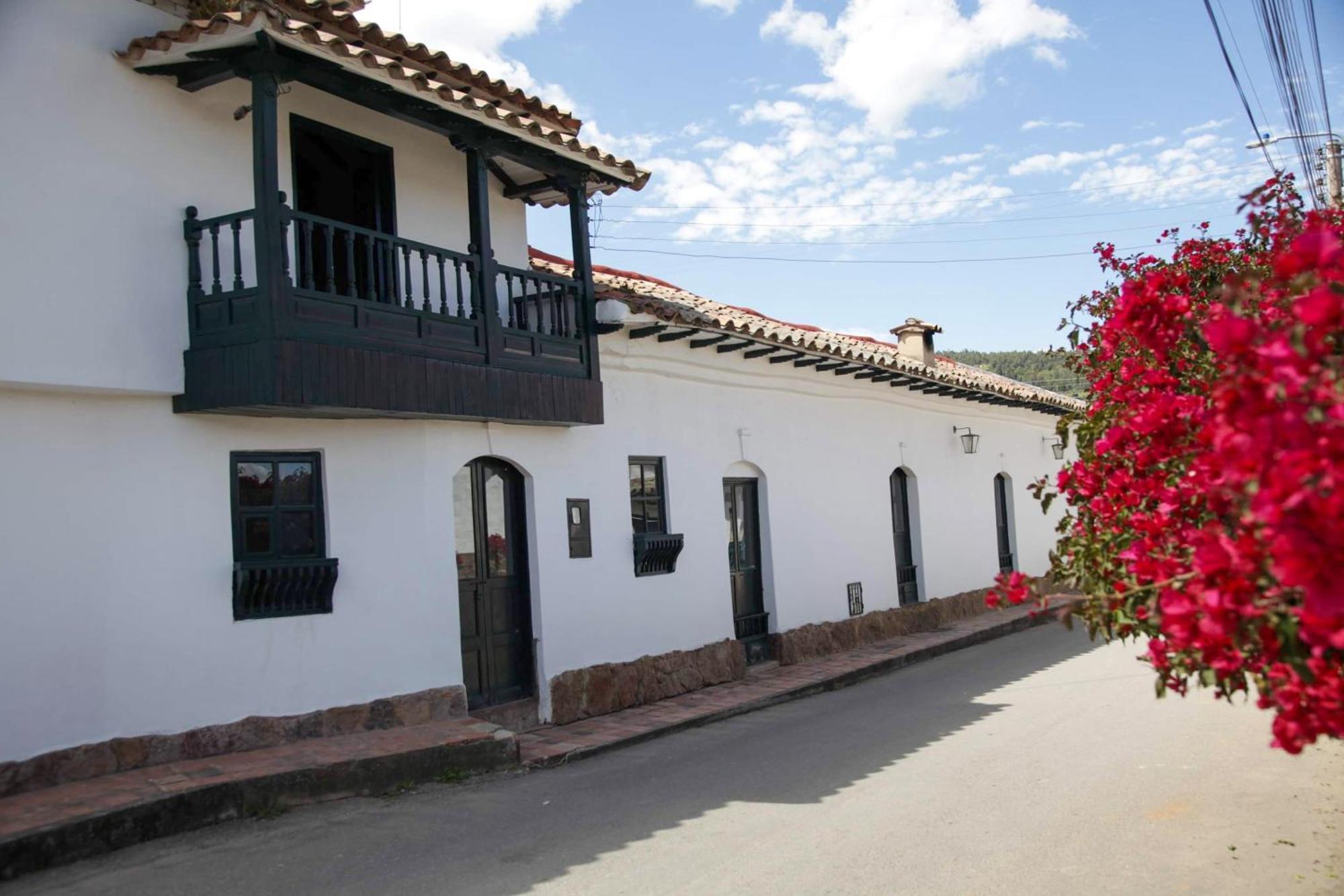 Casa Dante, Desde 1792! Hotel Tibasosa Ngoại thất bức ảnh